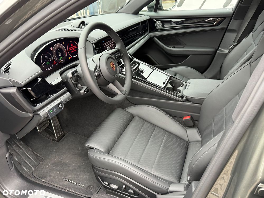 Porsche Panamera 4 E-Hybrid Executive - 15