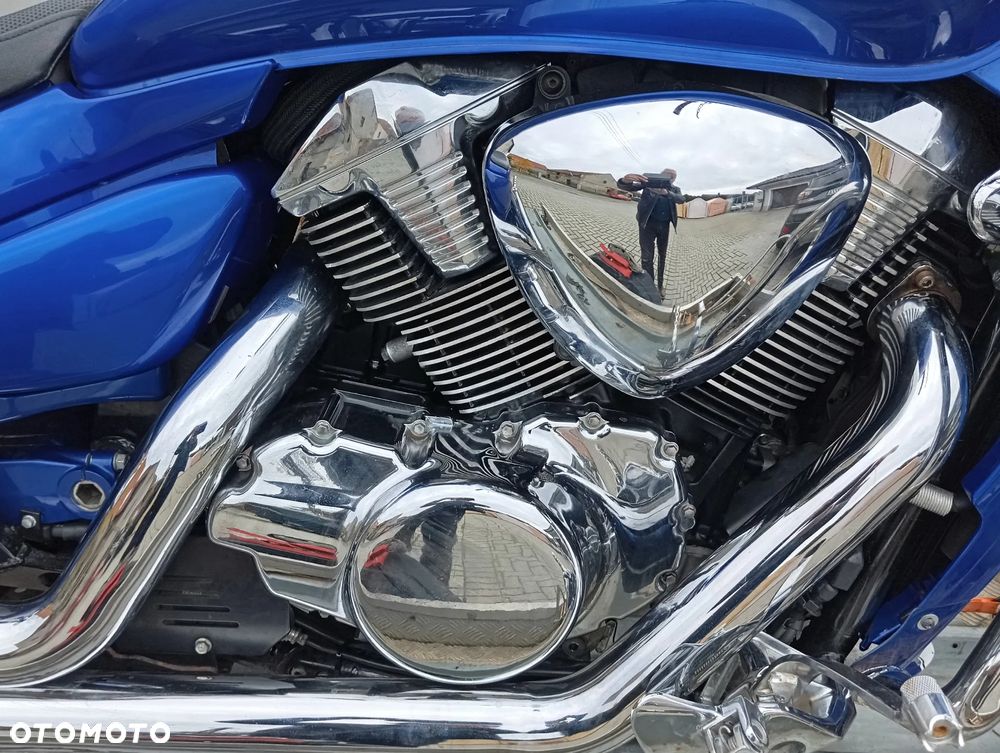 Suzuki Boulevard - 4