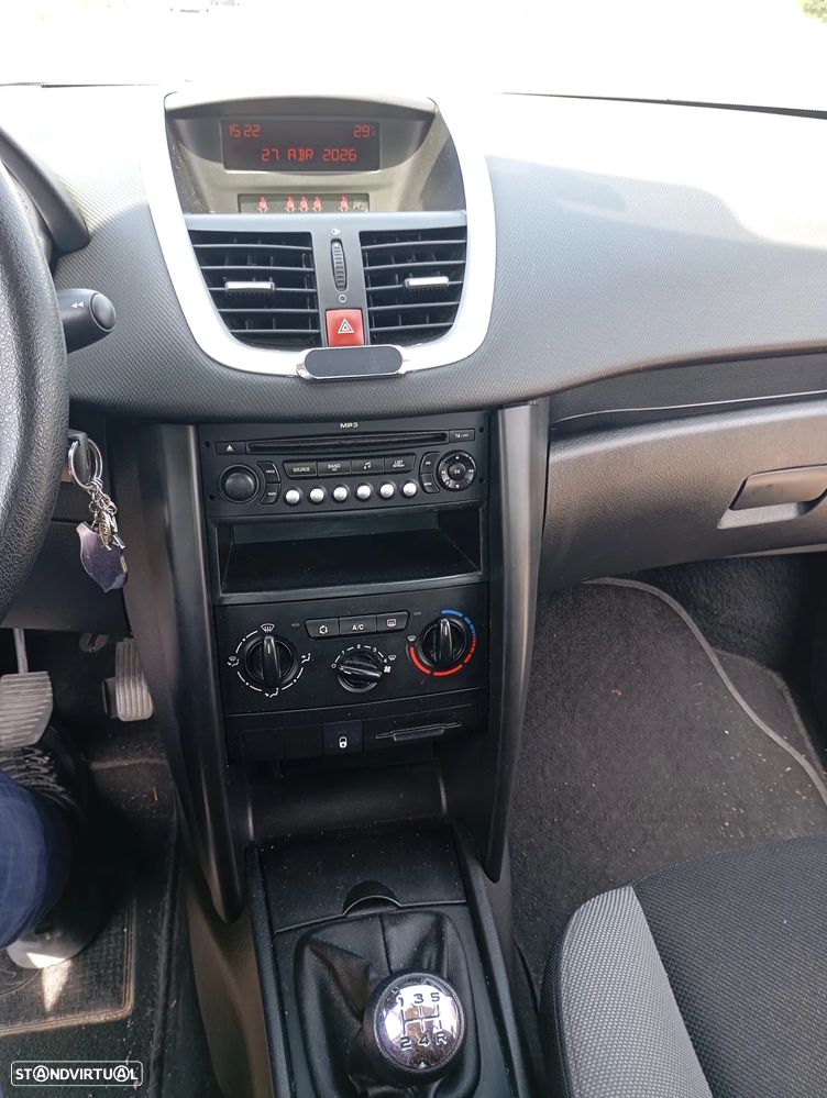 Peugeot 207 1.4 HDi Trendy - 7