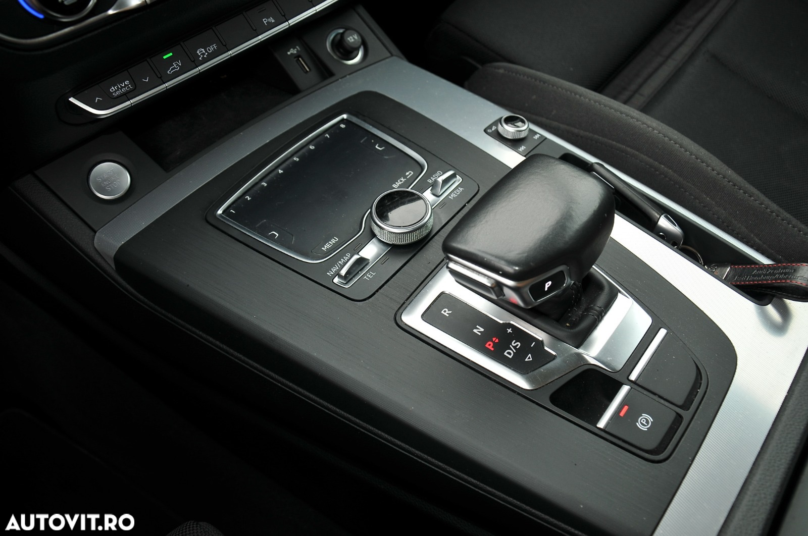 Audi Q5 50 TFSI e quattro S tronic sport - 13