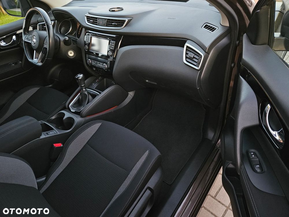 Nissan Qashqai 1.6 dCi Visia S&S - 20