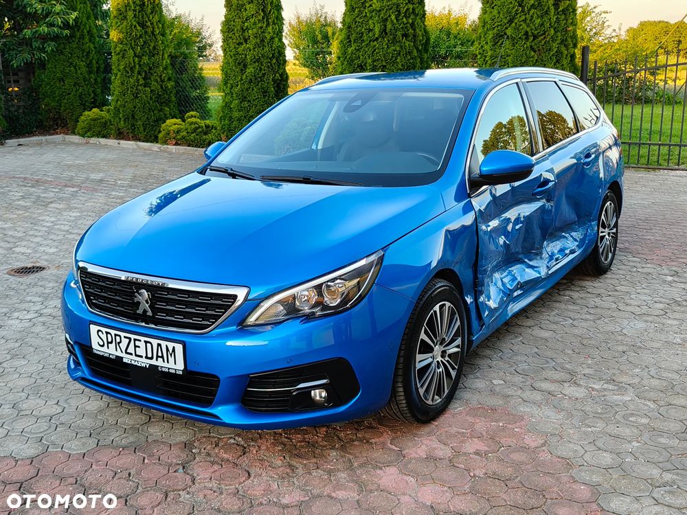 Peugeot 308 - 1