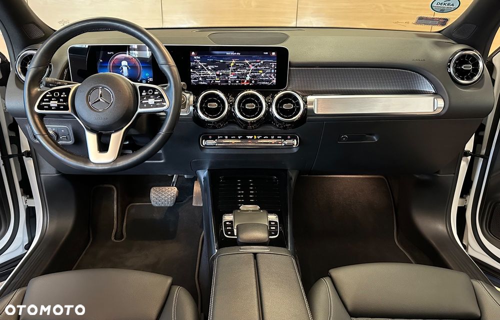 Mercedes-Benz GLB 200 Progressive 7G-DCT - 14