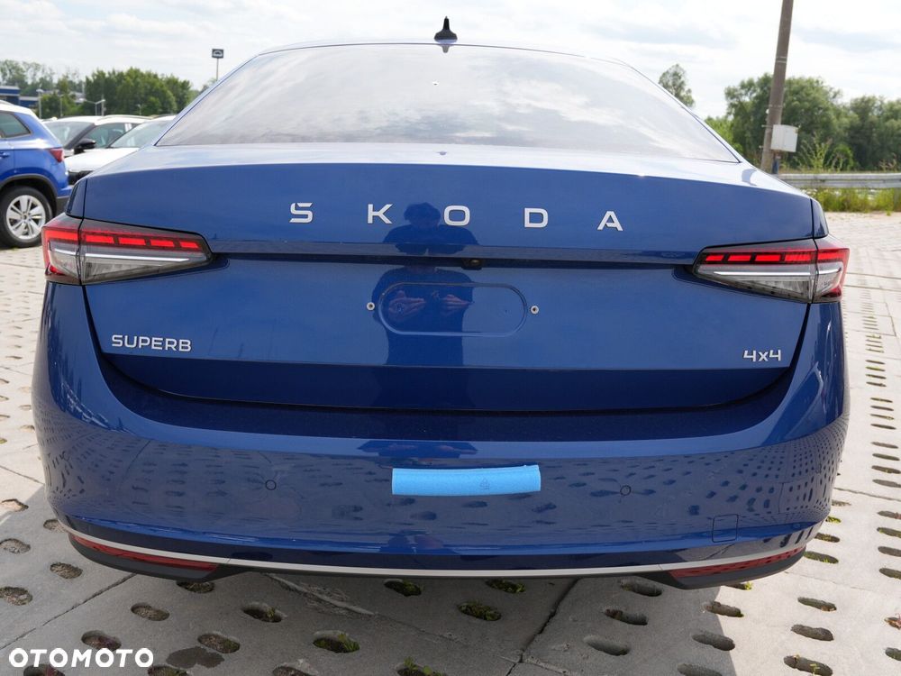 Skoda Superb 2.0 TDI SCR 4x4 L&K DSG - 14