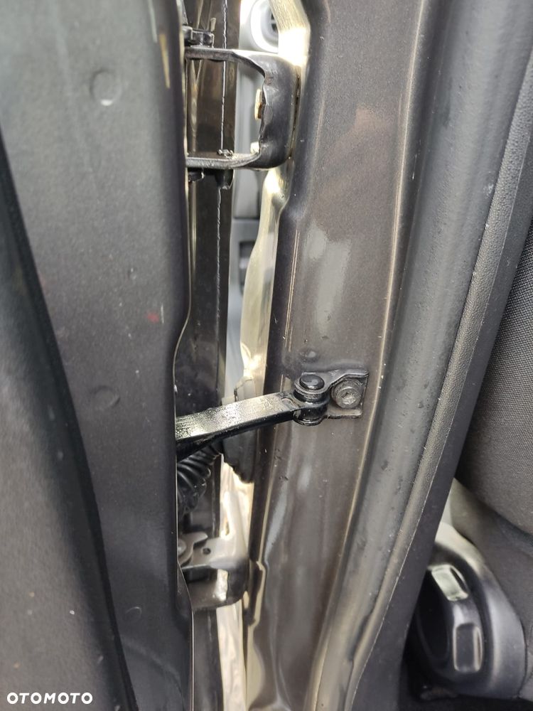 Citroën C3 BlueHDi 100 S&S FEEL - 13