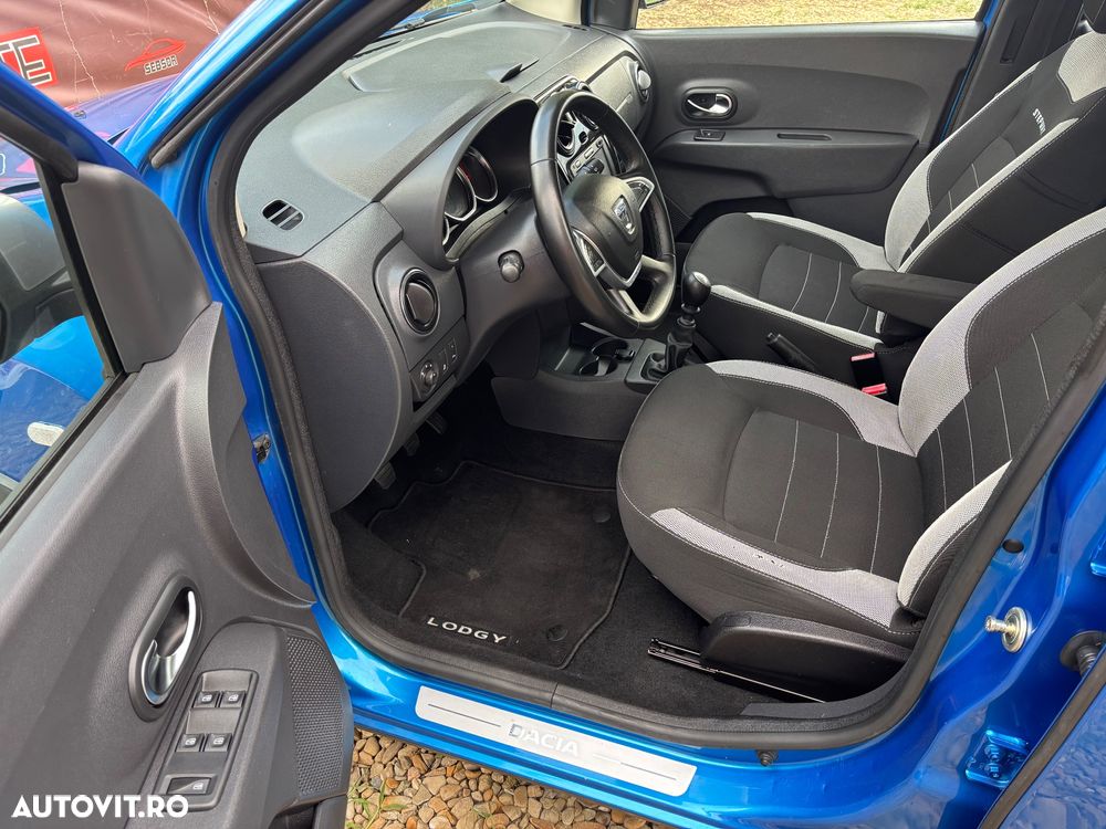 Dacia Lodgy 1.5 Blue dCi Stepway - 10