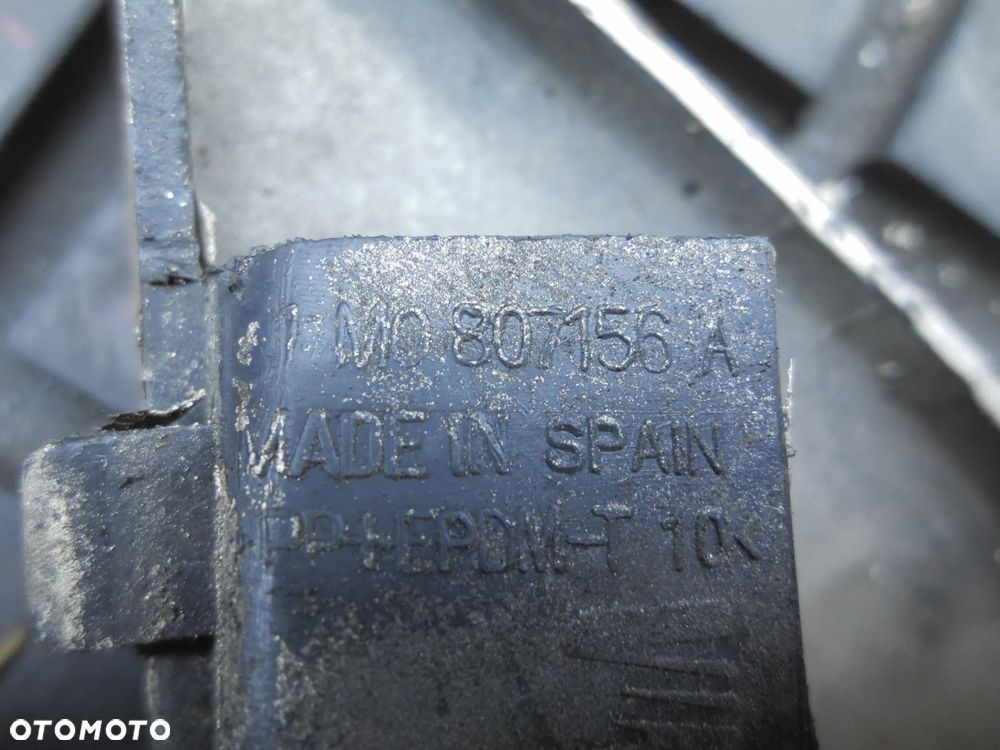 ZAŚLEPKA DOLNA PRAWA ZDERZAKA PRZEDNIEGO SEAT LEON I (1M) - 1M0807156A - 3
