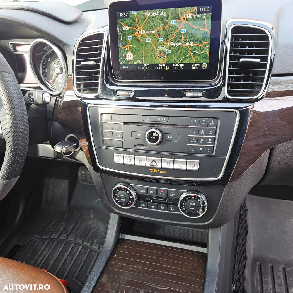 Mercedes-Benz GLE - 16