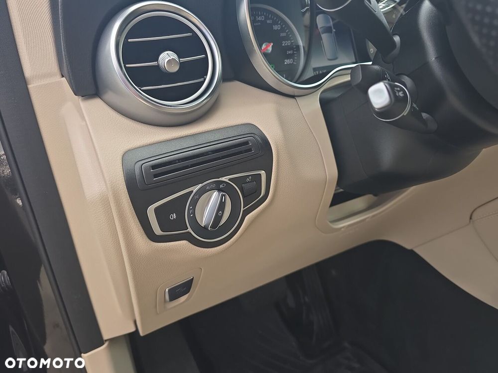 Mercedes-Benz GLC 220 d 4-Matic - 16