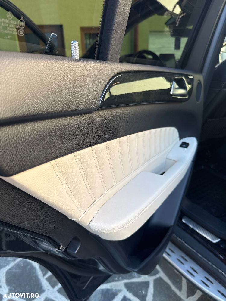 Mercedes-Benz GLE - 27