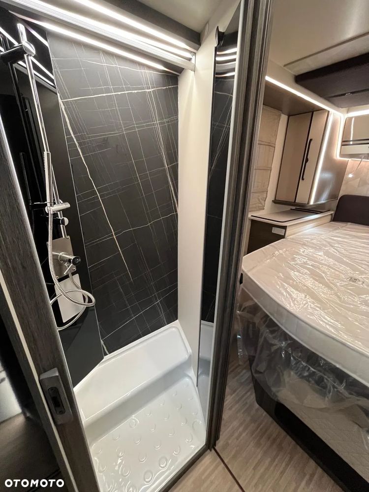 McLOUIS MC4 881 Model 2026 - 22