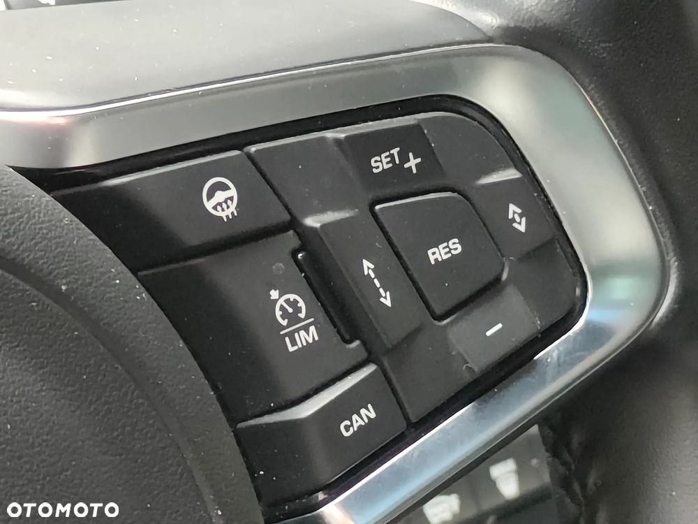 Jaguar E-Pace P300 AWD Sport - 26