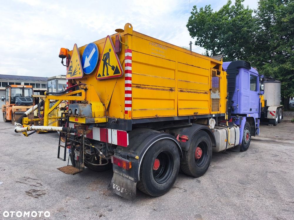 Volvo F 12 360 6X2 - 5