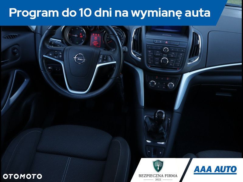 Opel Zafira - 9