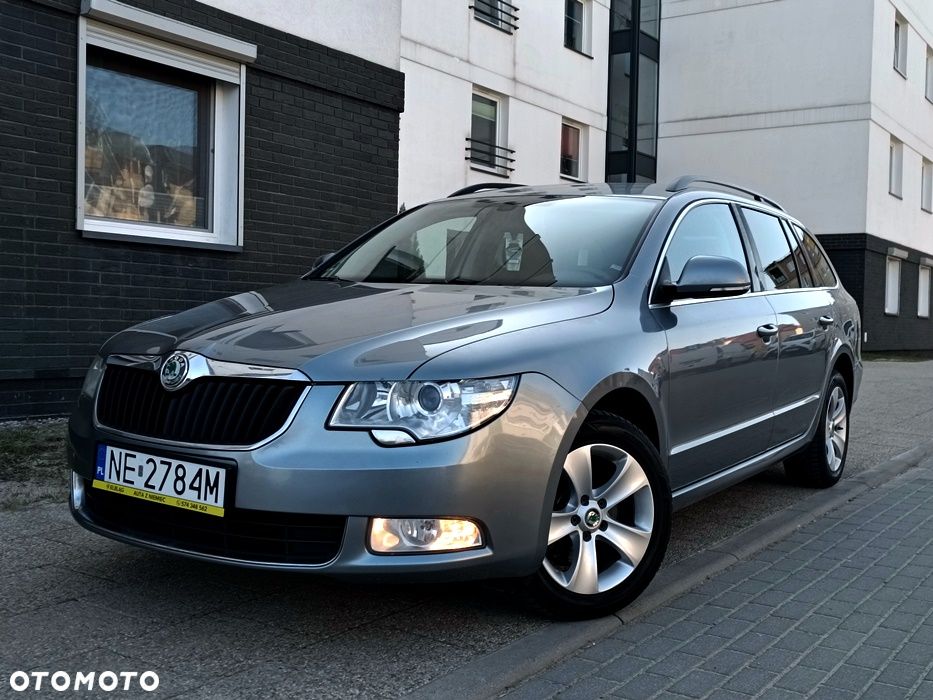 Skoda Superb 2.0 TDI Elegance DSG - 8
