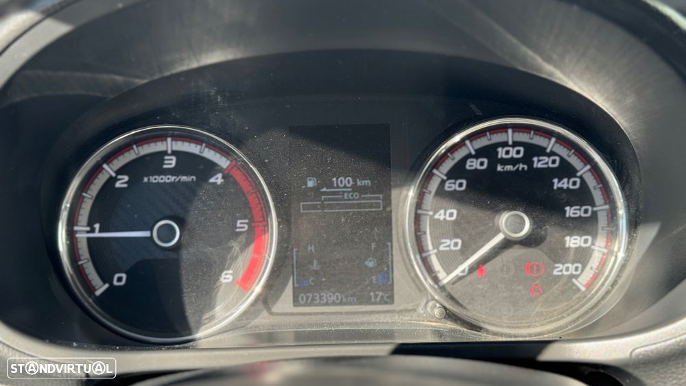 Mitsubishi L-200 Cabine dupla 4X2 - 36