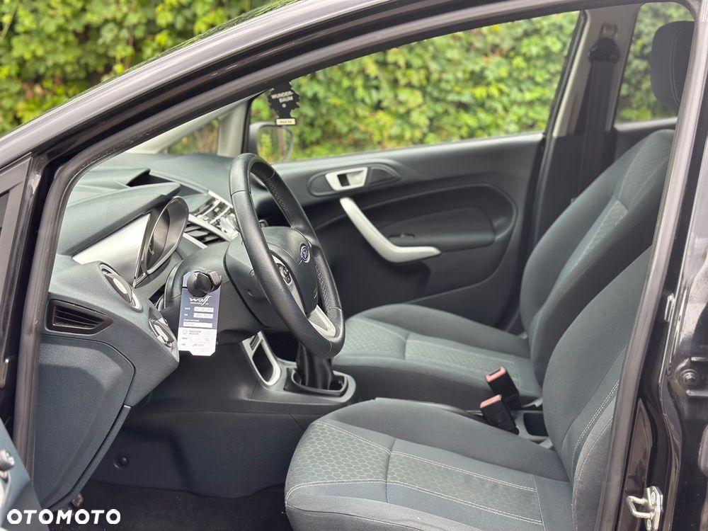 Ford Fiesta 1.6 Titanium EU5 - 16