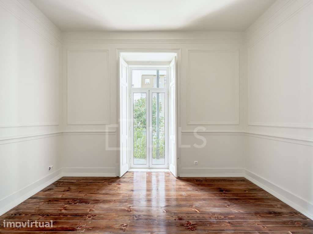 Apartamento T3 + 1, com varanda, em Campo de Ourique - Grande imagem: 2/60