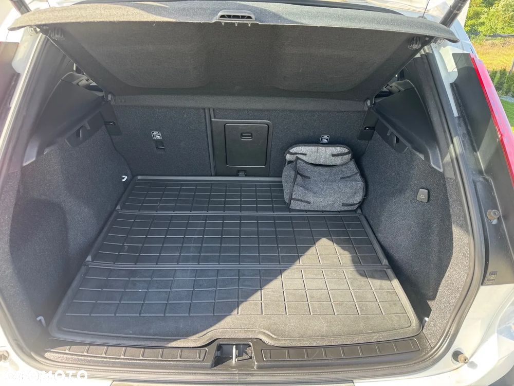 Volvo XC 40 - 24
