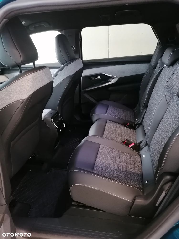 Peugeot 5008 1.2 PureTech mHEV Allure S&S e-DCS6 - 5