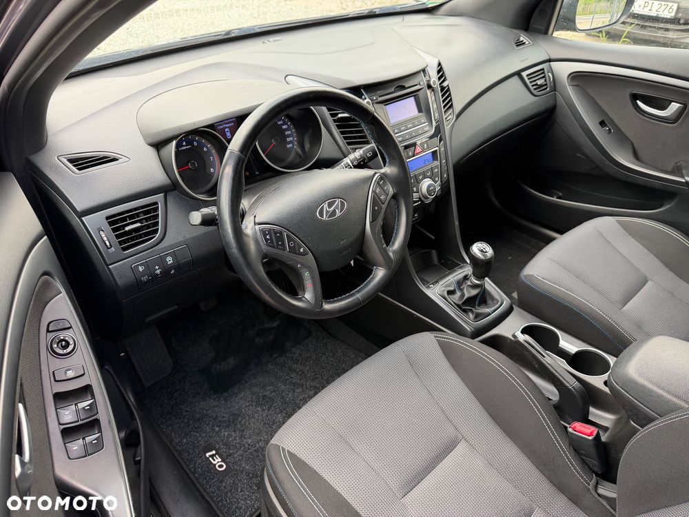 Hyundai i30 blue 1.6 GDI Trend - 36