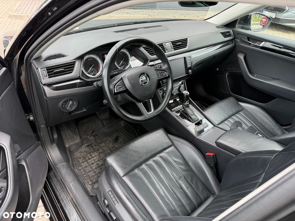 Skoda Superb 2.0 TDI L&K DSG - 9