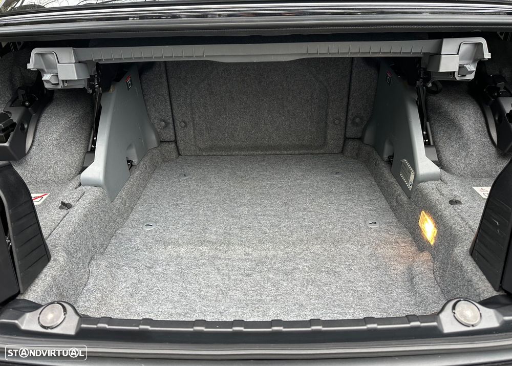 BMW 320 i Cabrio - 33