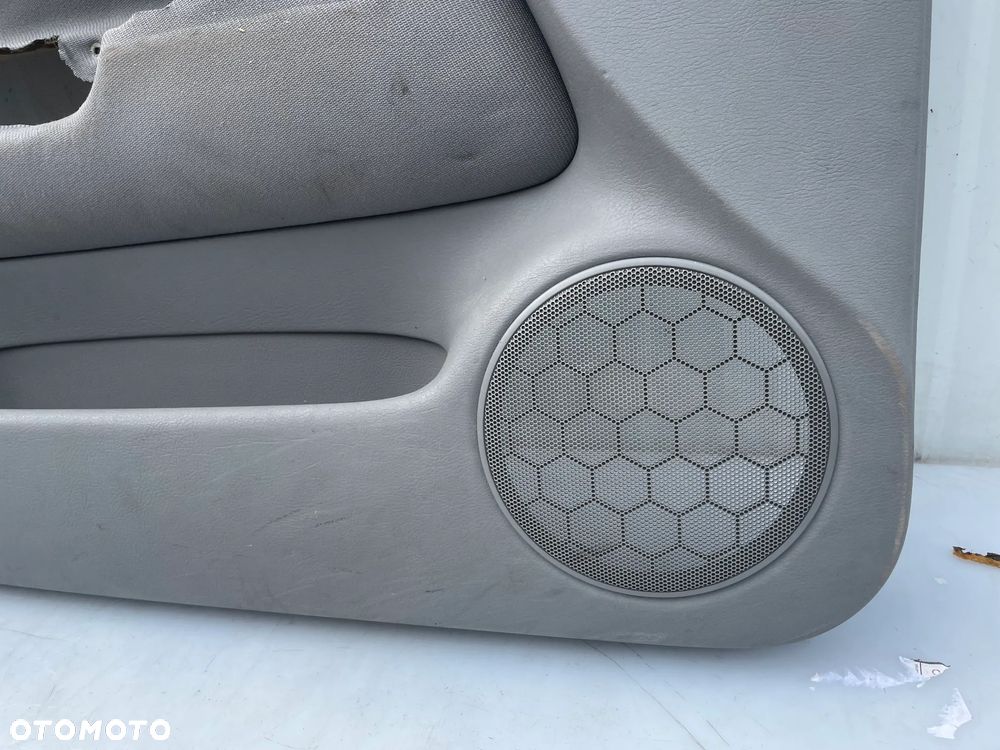 BOCZEK DRZWI LEWY PRZÓD VW GOLF IV 5D - 6