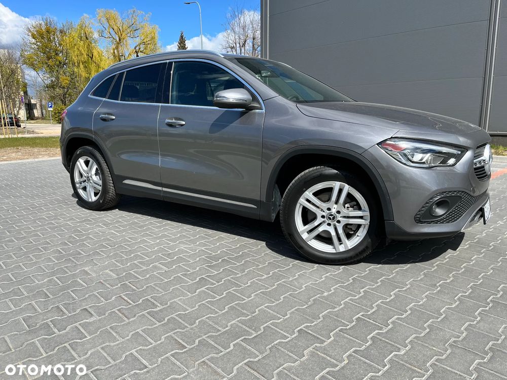 Mercedes-Benz GLA 250 8G-DCT - 2