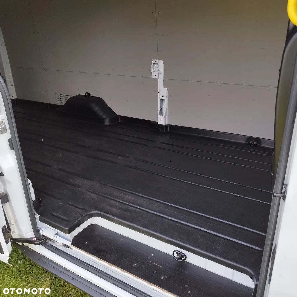 Ford Transit - 8