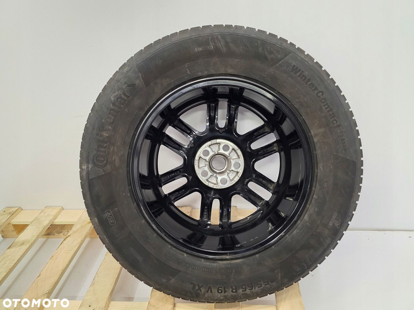 OPONA ZIMOWA CONTINENTAL WINTERCONTACT TS 850P 255/65R19 V XL 114V - 12