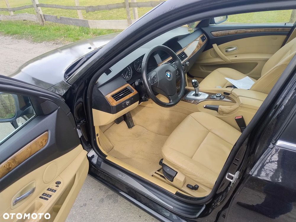 BMW Seria 5 520d Special Edition - 9