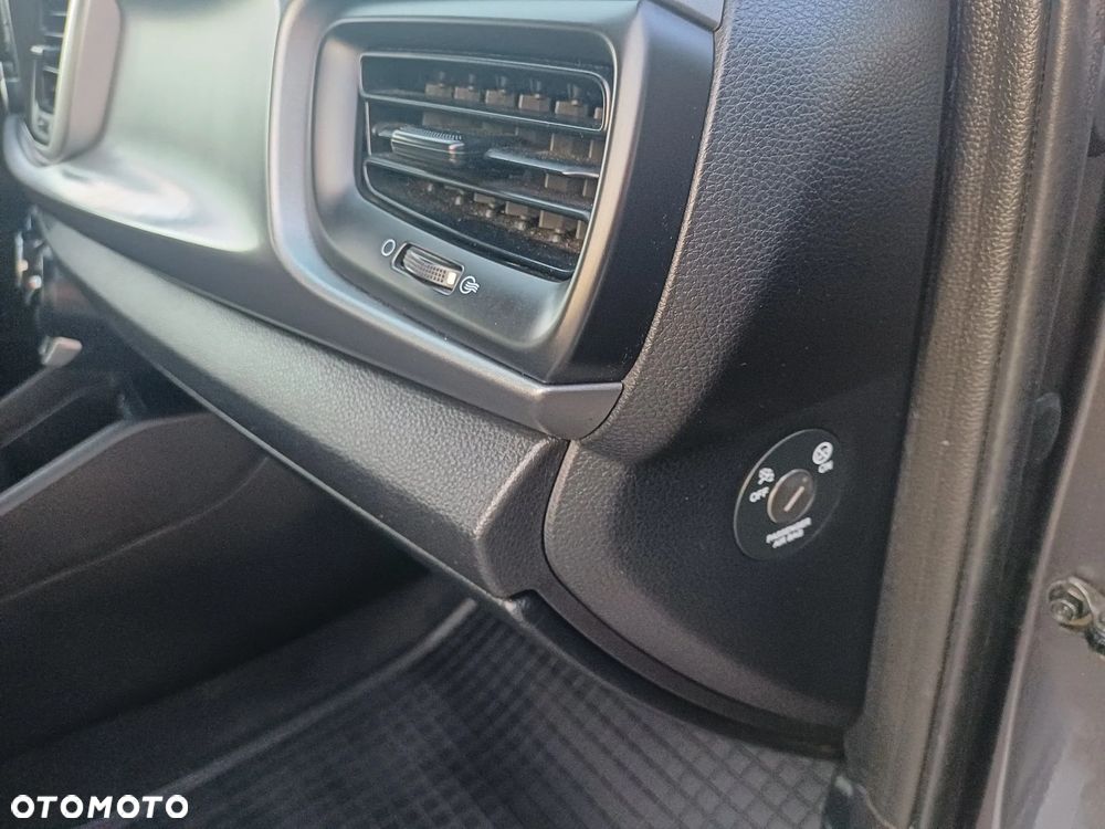 Kia Rio 1.2 Business Line - 34