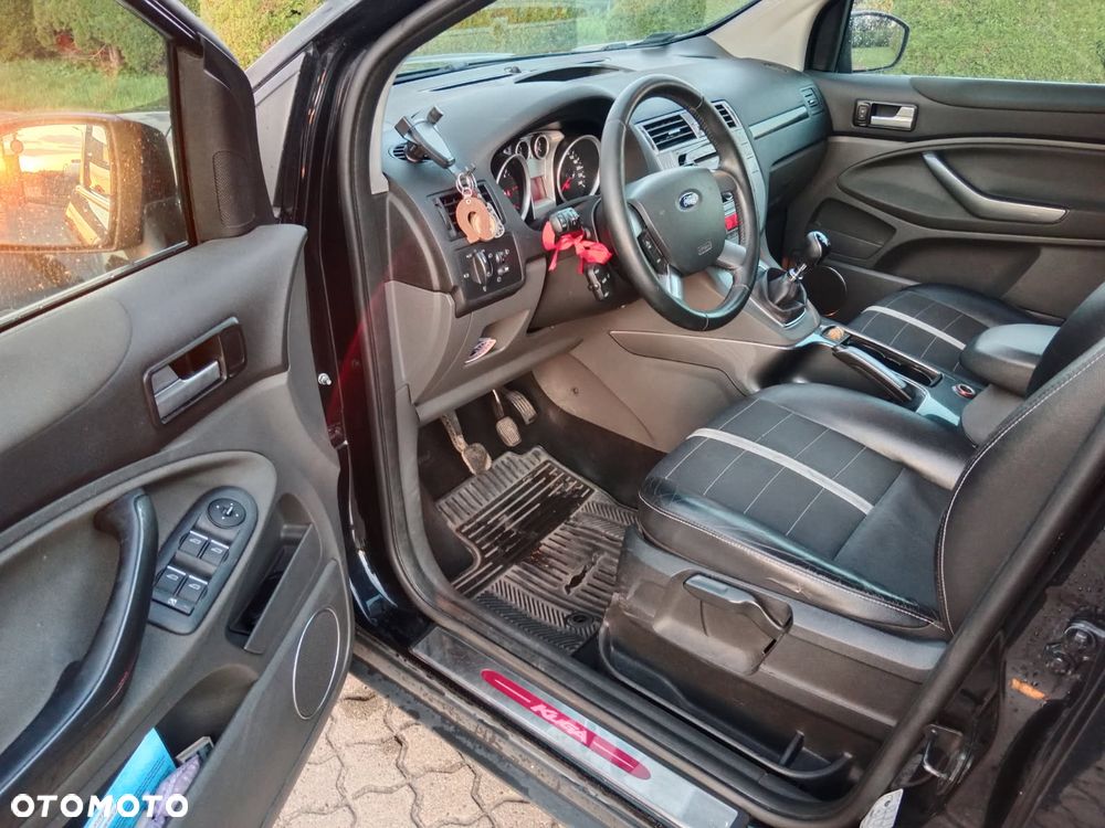 Ford Kuga 2.0 TDCi Titanium - 10