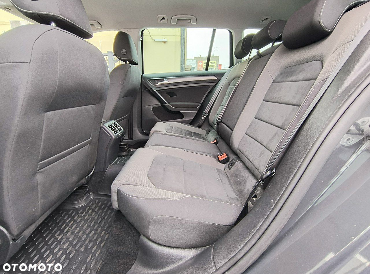 Volkswagen Golf 2.0 BlueTDI DSG Highline - 14