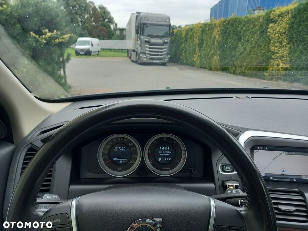 Volvo XC 60 D3 Geartronic Summum - 26