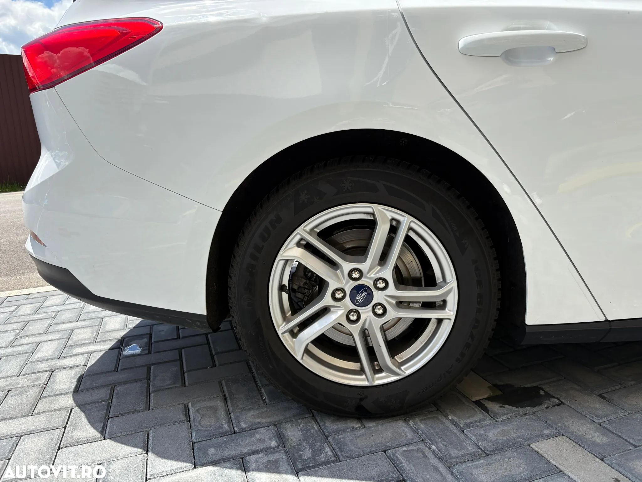 Ford Focus - 25