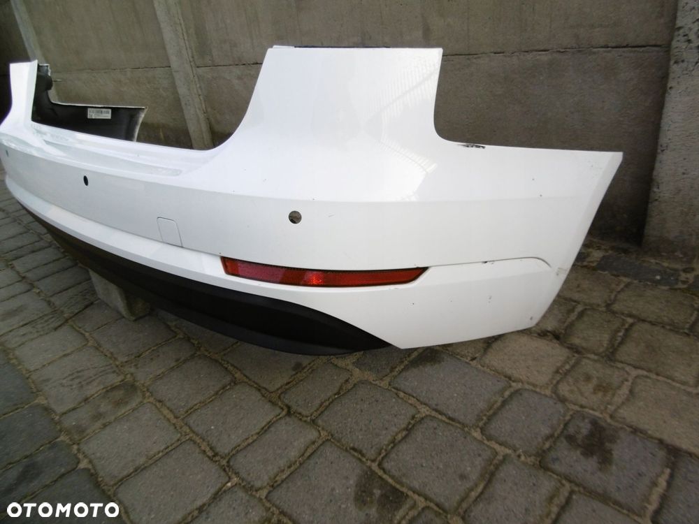 AUDI A4 B9 8W9 KOMBI - zderzak tylny - 3