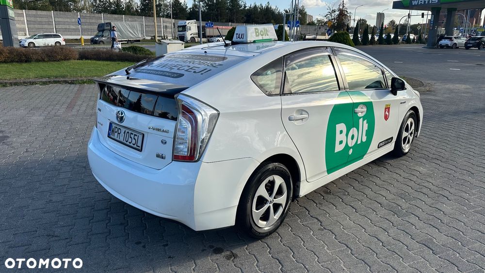 Toyota Prius 2014 photo 4