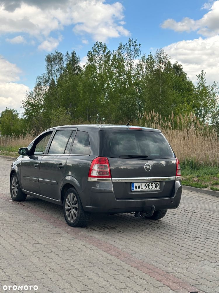 Opel Zafira 1.7 CDTI Essentia - 7