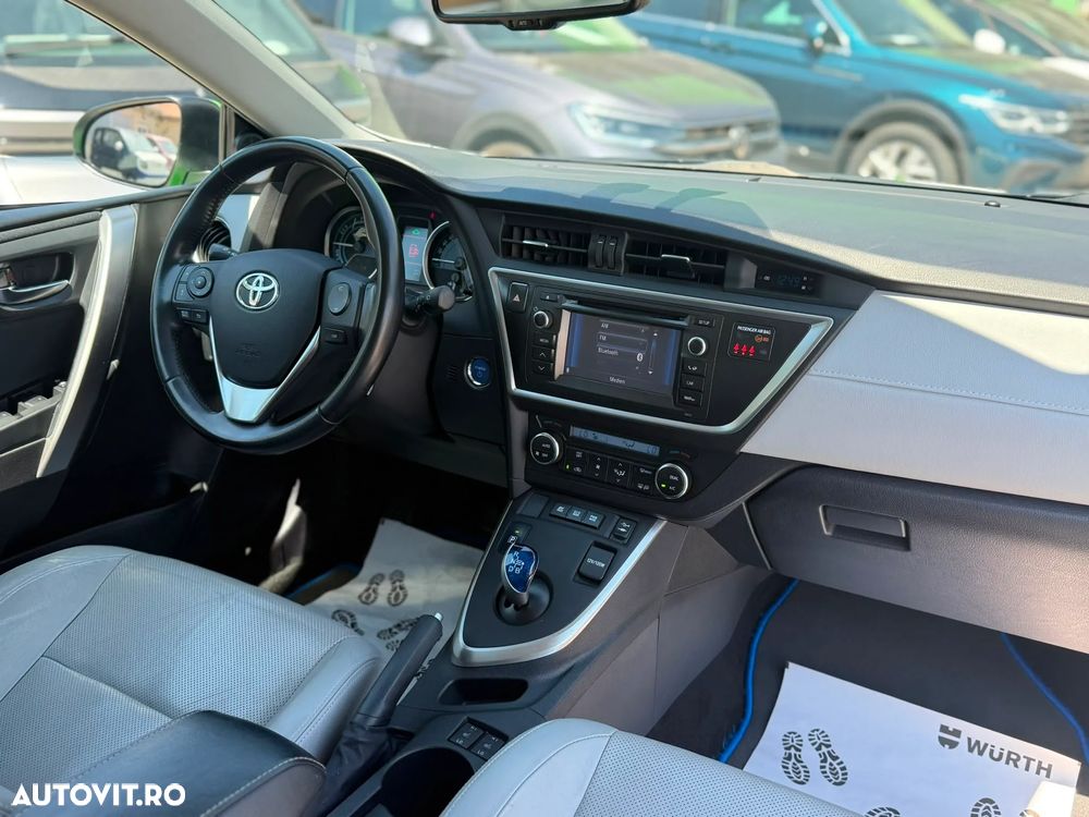 Toyota Auris - 6