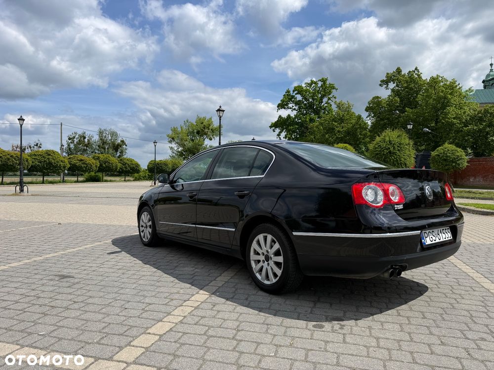Volkswagen Passat 1.8 TSI Comfortline - 3