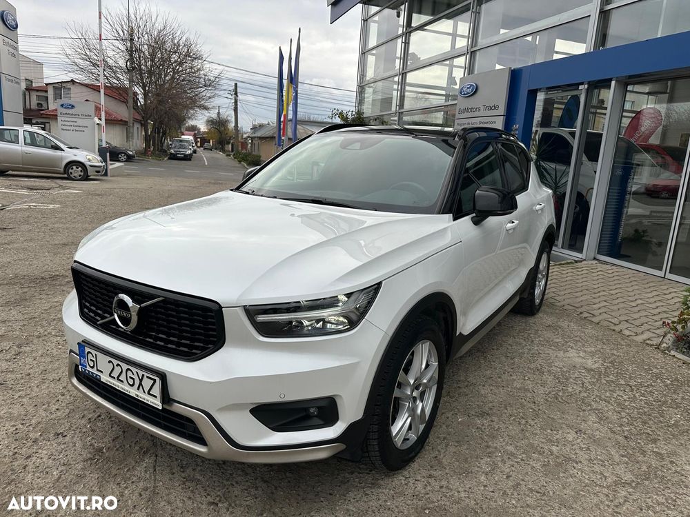 Volvo XC 40 B4 AT8 AWD Mild Hybrid Momentum Pro - 6