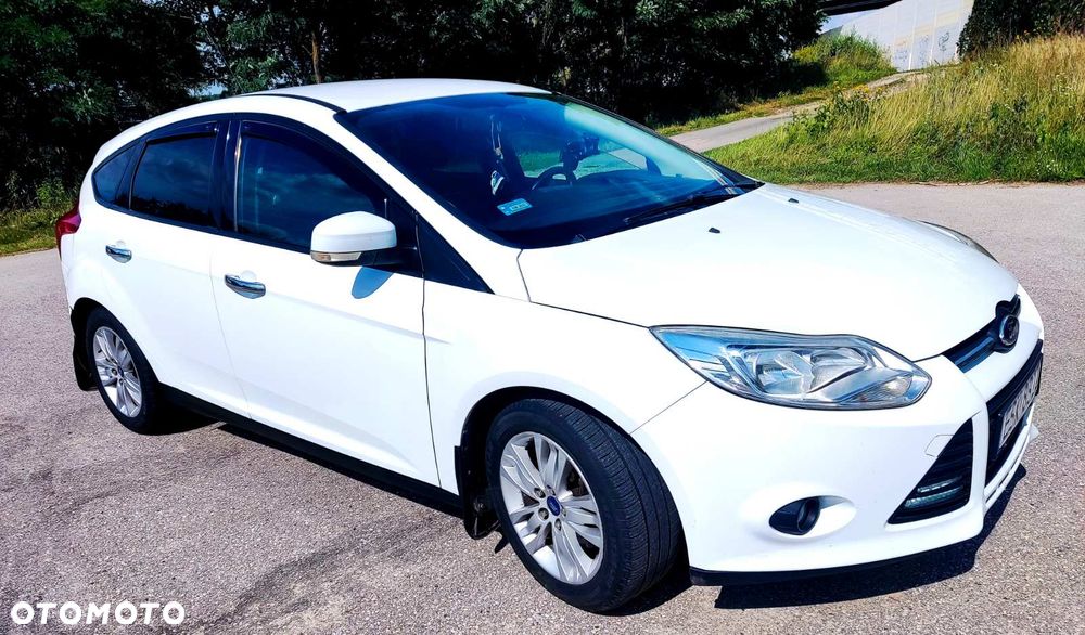 Ford Focus 2012 photo 2