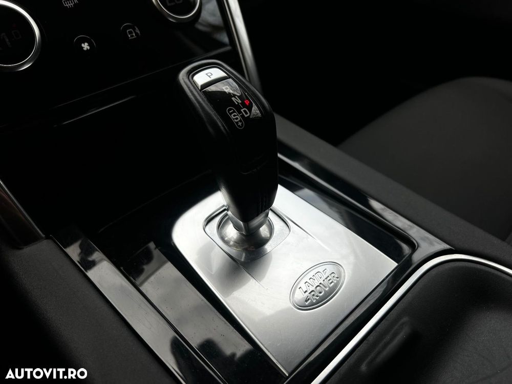 Land Rover Discovery Sport - 11