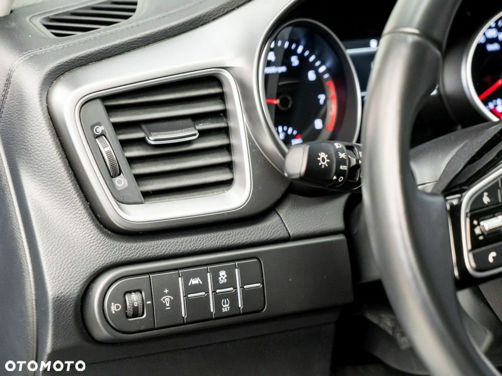 Kia Ceed 1.5 T-GDI M - 25