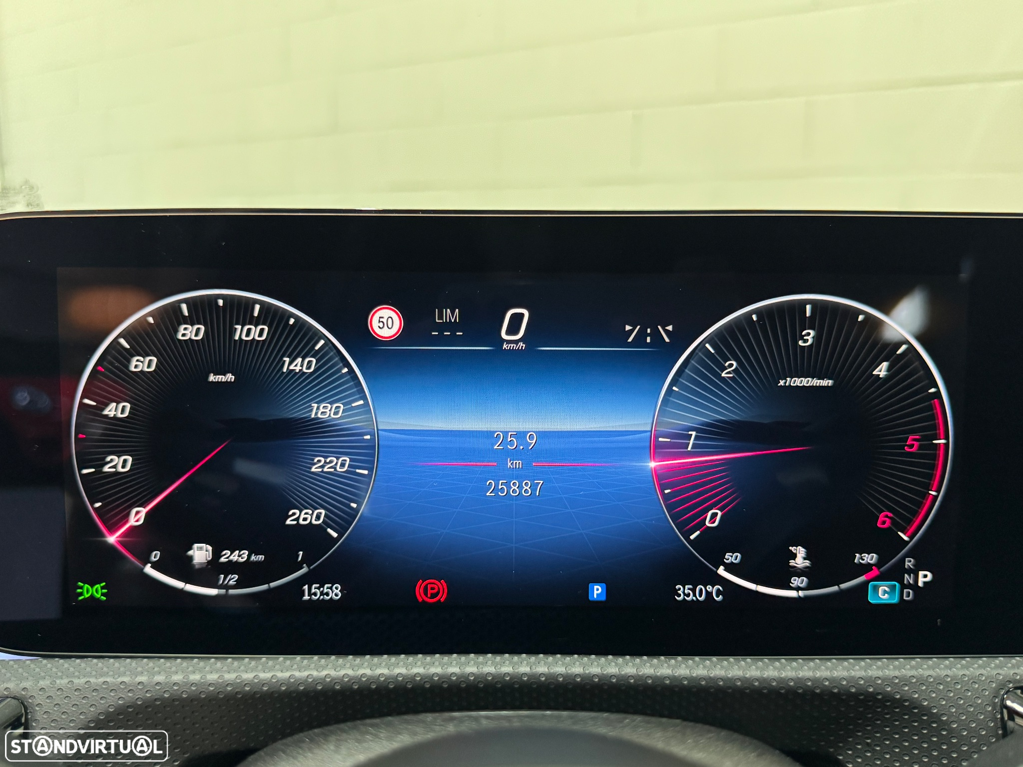 Mercedes-Benz CLA 200 d Shooting Brake AMG Line Aut. - 34