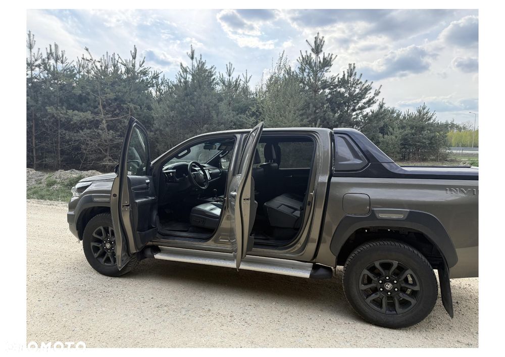 Toyota Hilux 2.8 D-4D Double Cab Invincible Sport 4x4 - 13