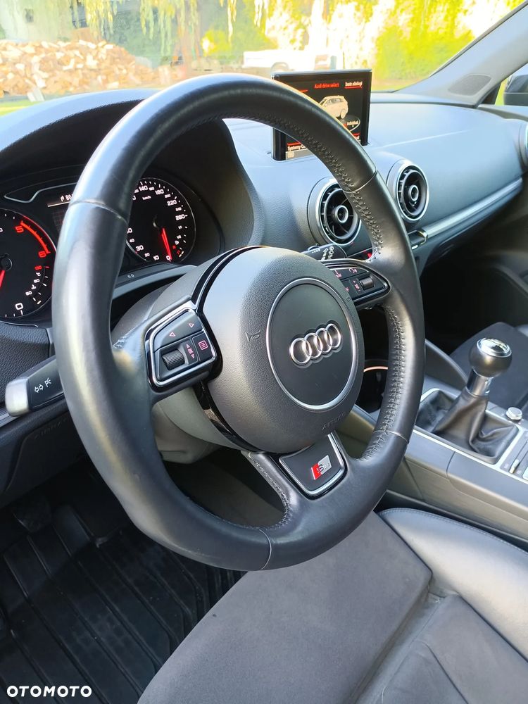 Audi A3 Sportback 2.0 TDI S line Sportpaket - 30