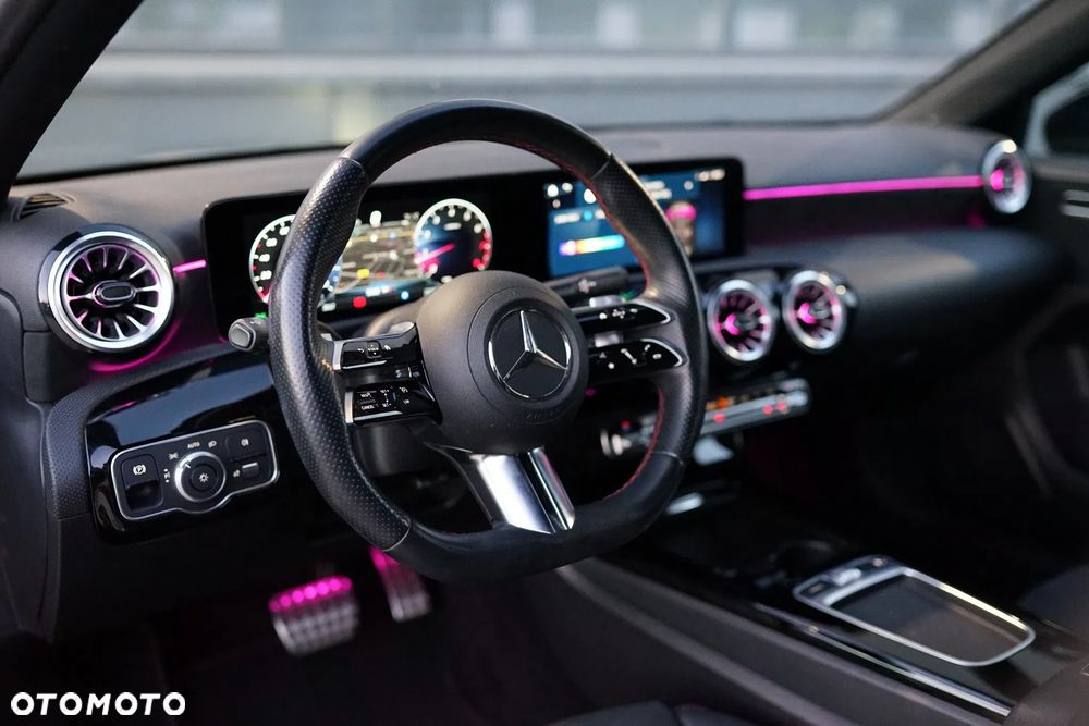 Mercedes-Benz Klasa A 180 AMG Line 7G-DCT - 6